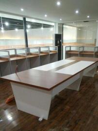 圖渝聚辦公家具廠 一站式專業定制，打造高效舒適的辦公空間